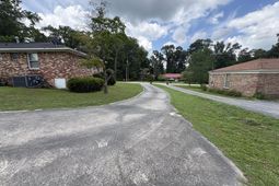 2079 Pinebrook Street photo 4