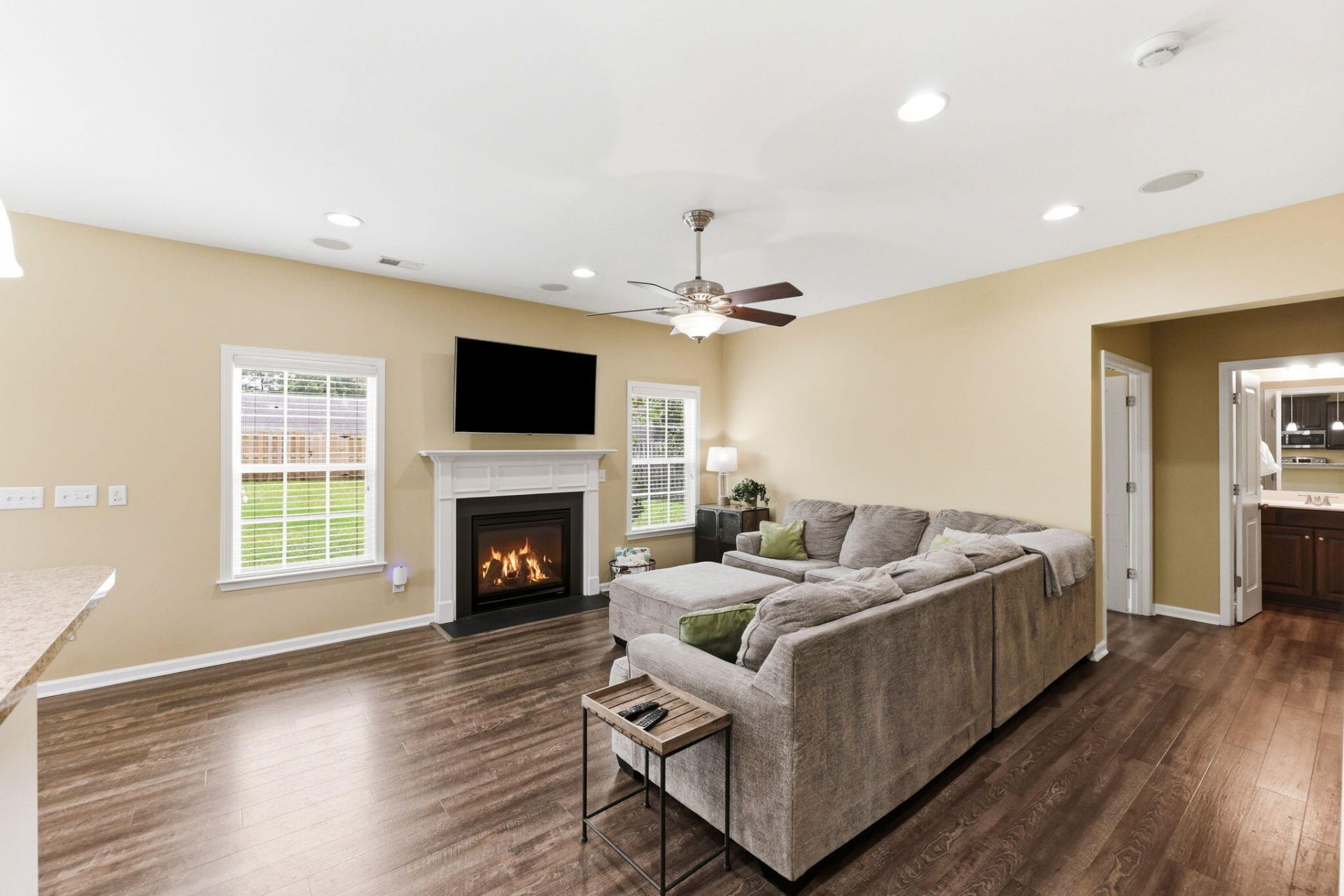 8017 Henderson Road Photo 21