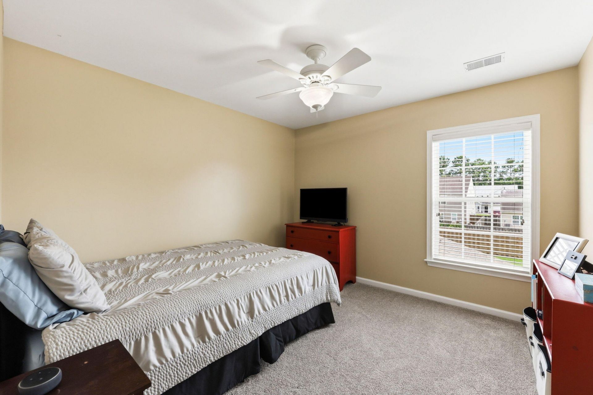8017 Henderson Road Photo 33