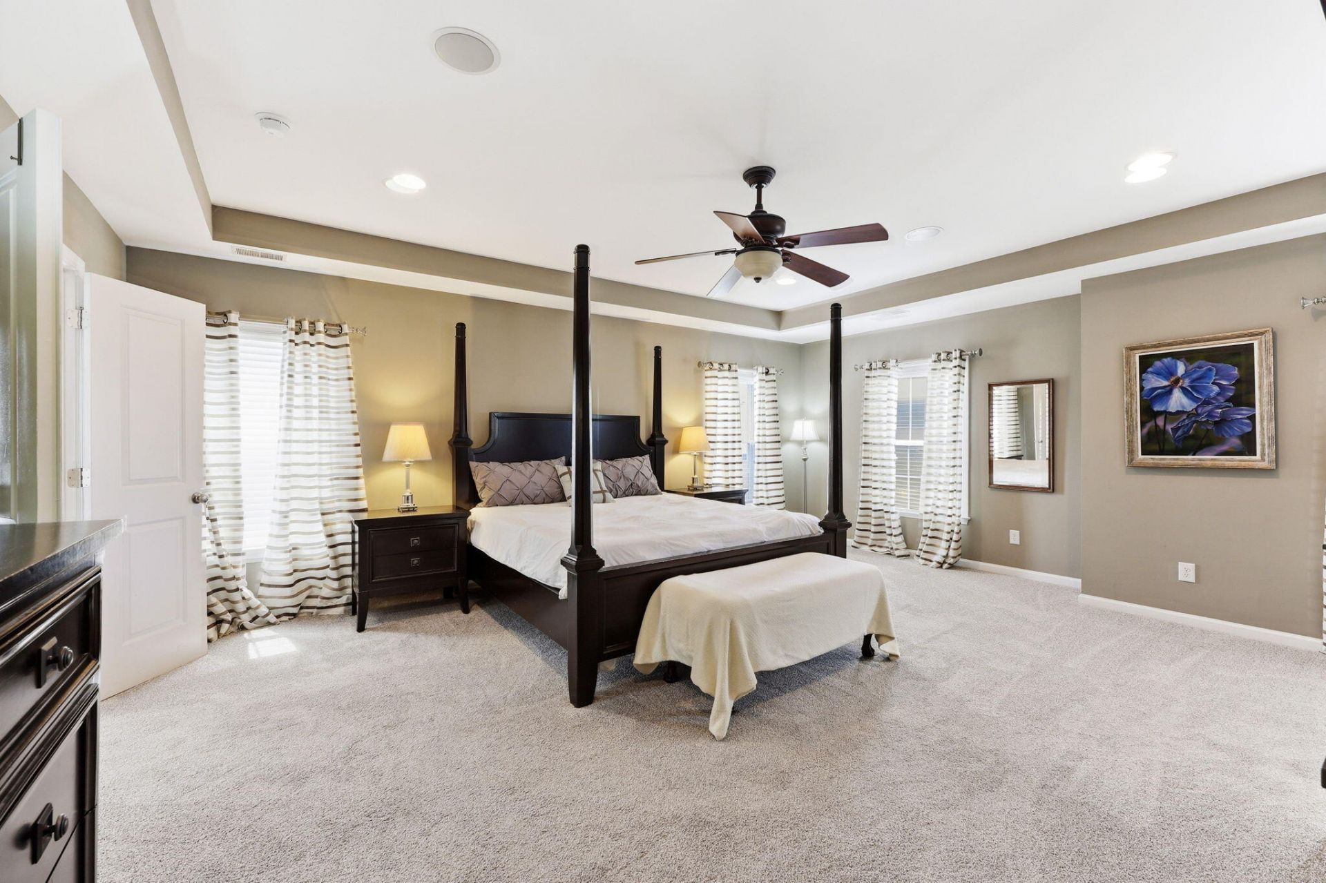 8017 Henderson Road Photo 38