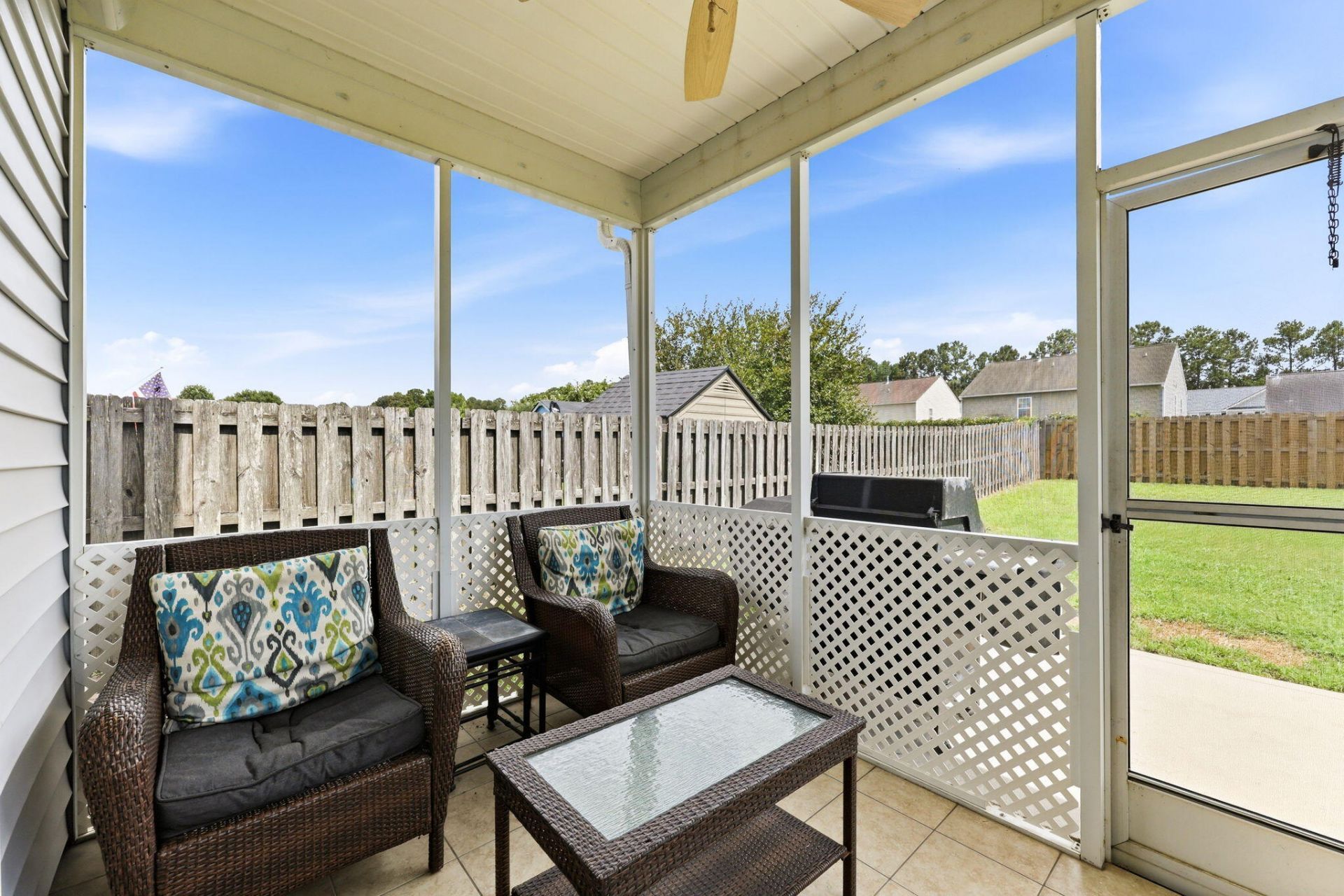 8017 Henderson Road Photo 48