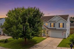 8017 Henderson Road photo 4