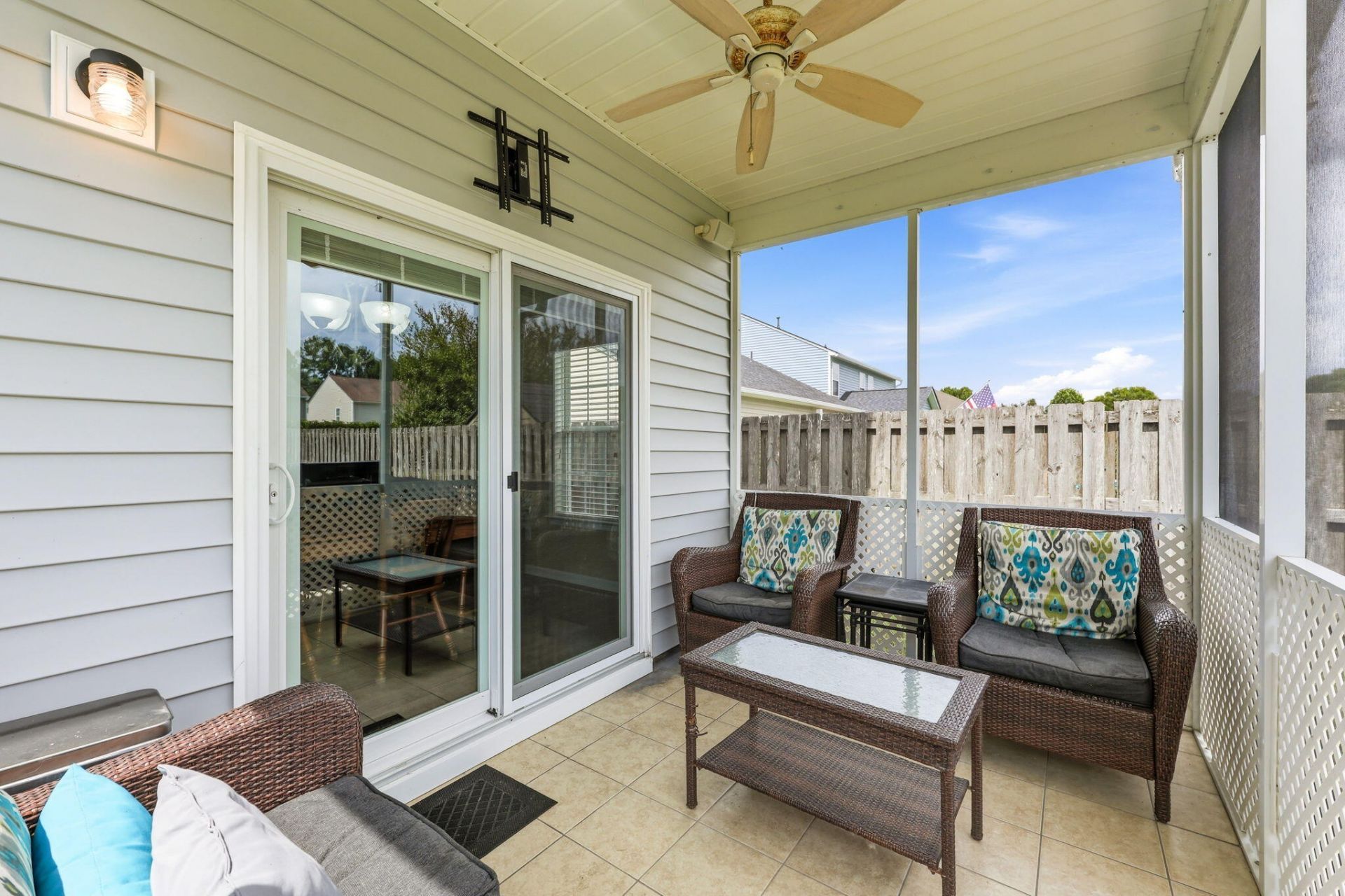 8017 Henderson Road Photo 50