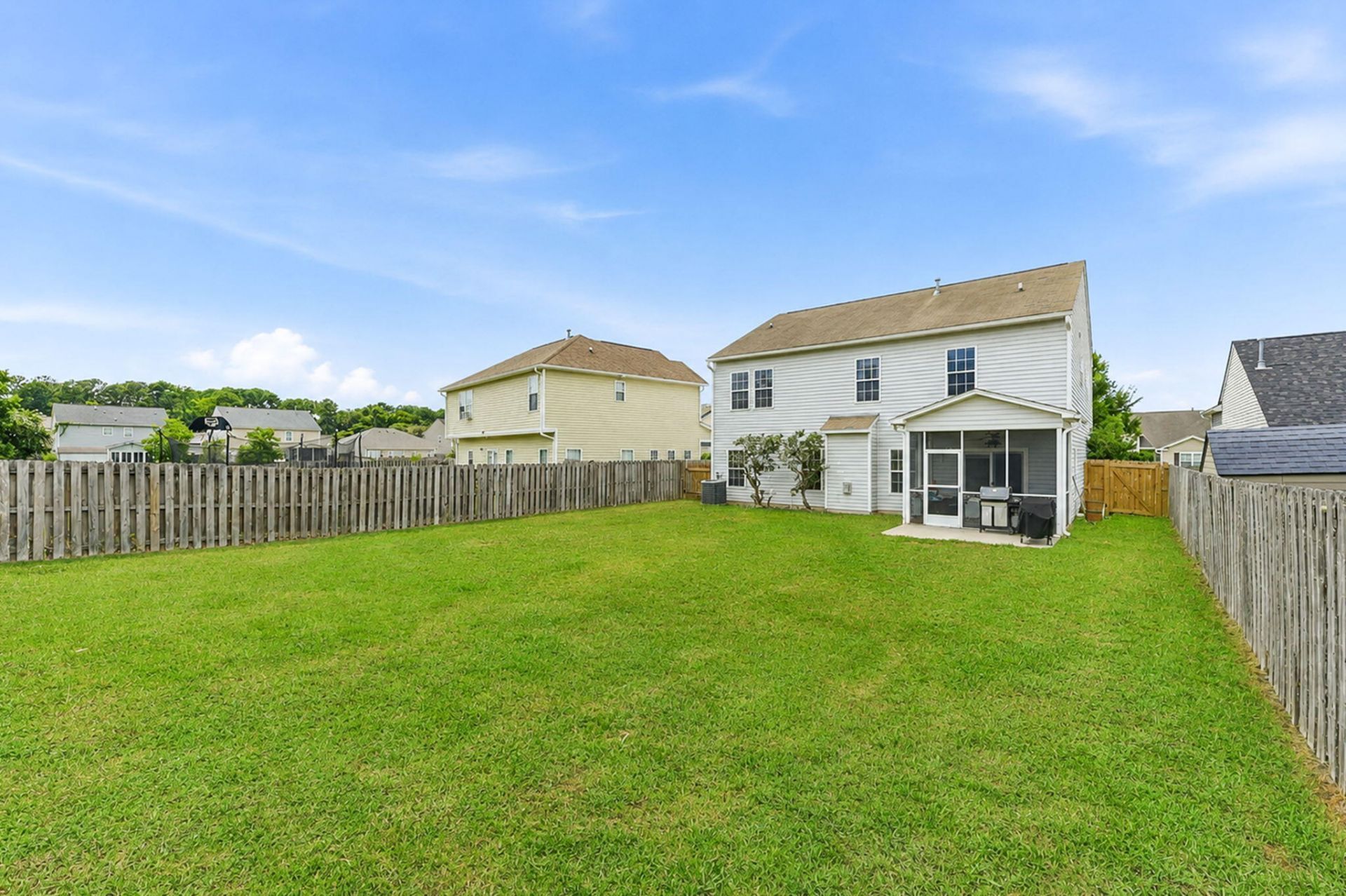 8017 Henderson Road Photo 56
