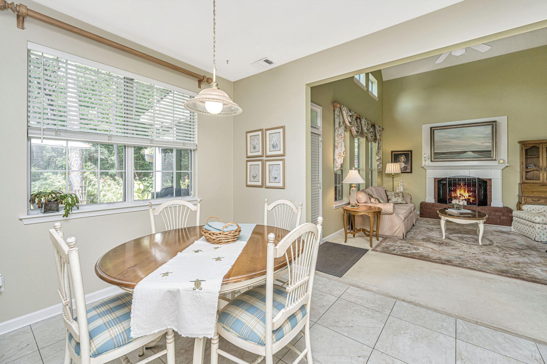 2794 Seastrand Lane Photo 19