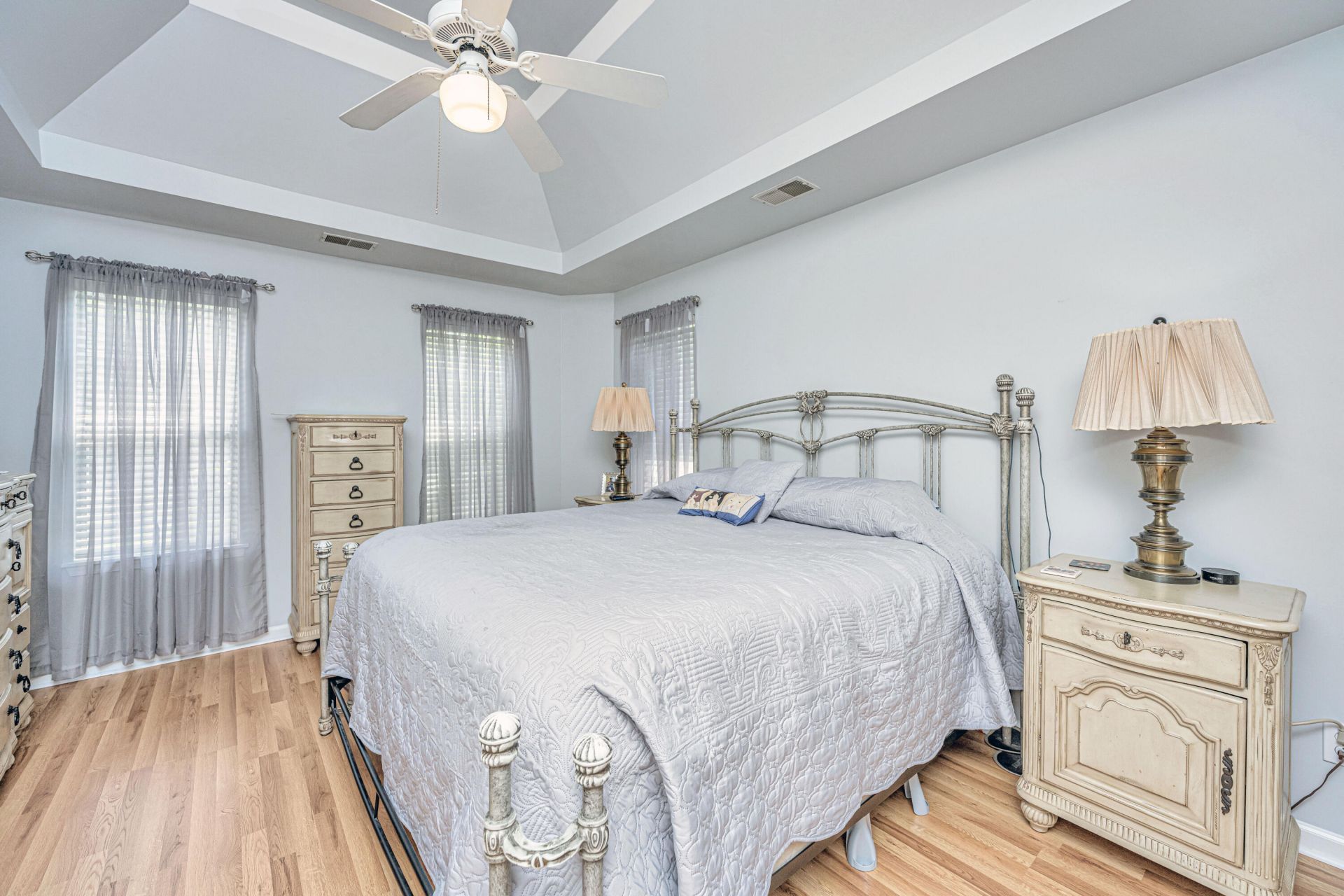 2794 Seastrand Lane Photo 24