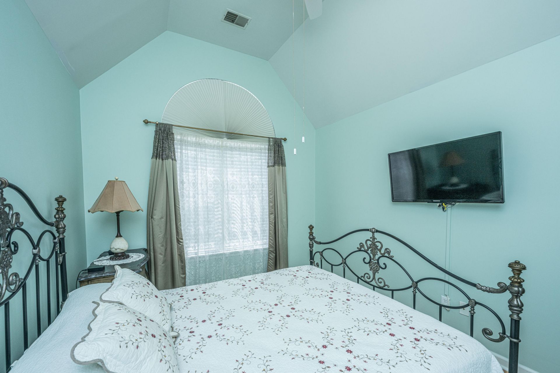 2794 Seastrand Lane Photo 33