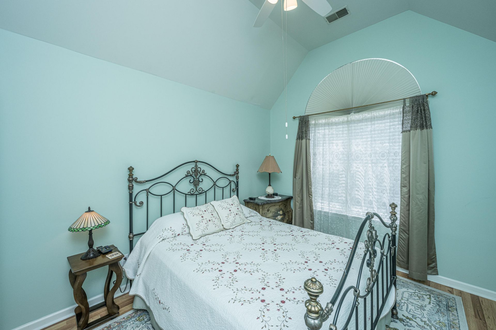 2794 Seastrand Lane Photo 34