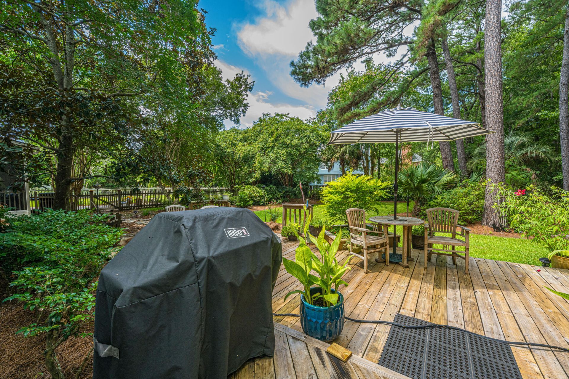 2794 Seastrand Lane Photo 35