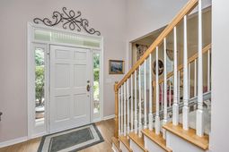 2794 Seastrand Lane photo 4