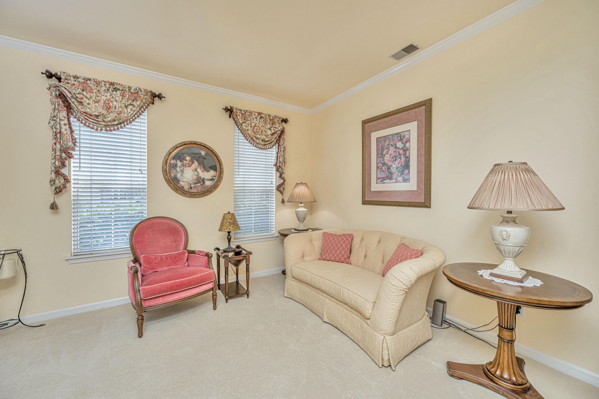 2794 Seastrand Lane Photo 7