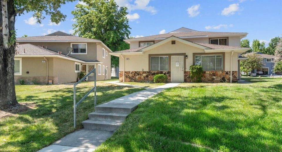 4951 Neil Circle, Unit 3, Reno, NV 89502 Photo