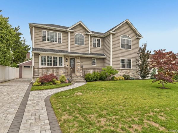 1063 Barrie Avenue, Wantagh, NY 11793