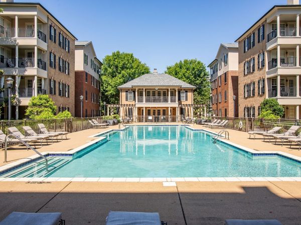307 Seven Springs Way, Unit 301, Brentwood, TN 37027