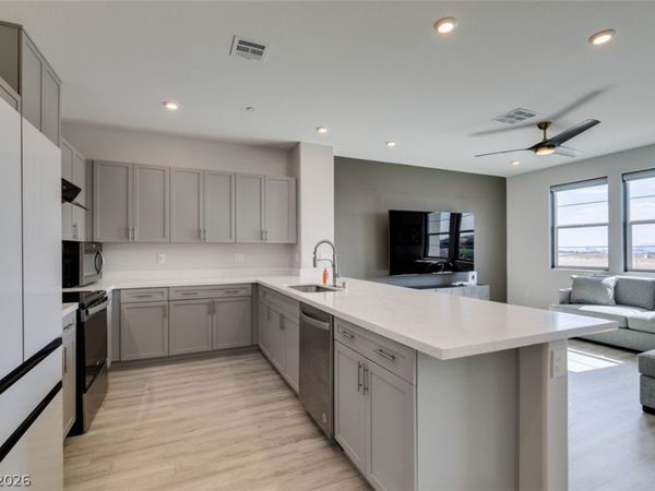 5618 Beguiling Falls Street, Las Vegas, NV 89148