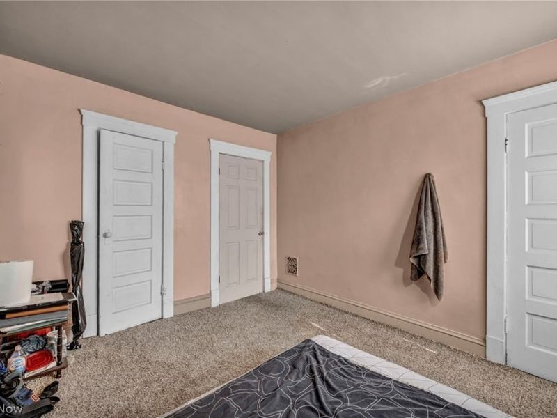 9822 Raymond Avenue, Cleveland, OH 44104 Photo 18