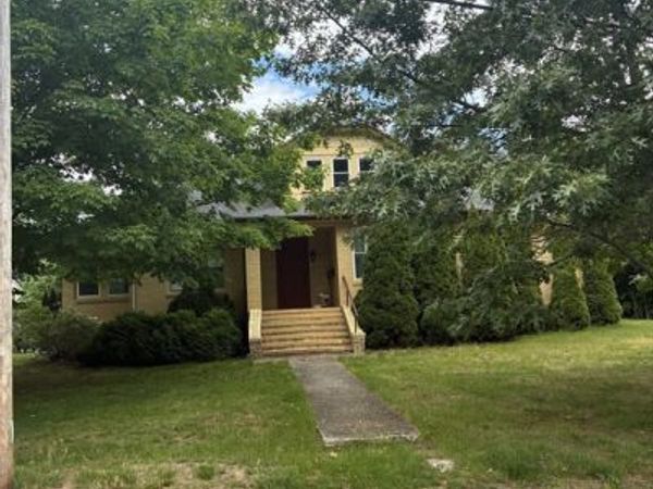 350 Plain Street, Unit 1L, Braintree, MA 02184