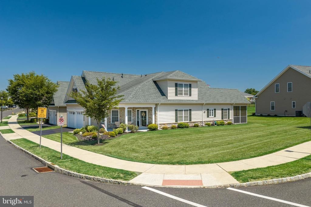 4406 COLONIAL, CENTER VALLEY, PA 18034