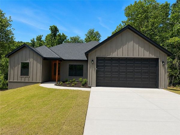 2 McGaugh Place , Bella Vista, AR 72714