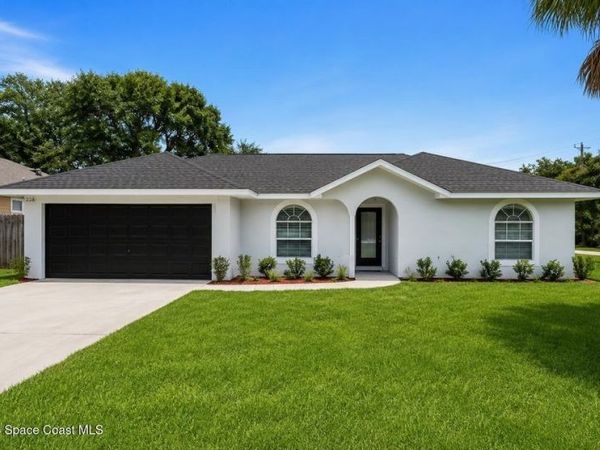226 12th Street SW, Vero Beach, FL 32962