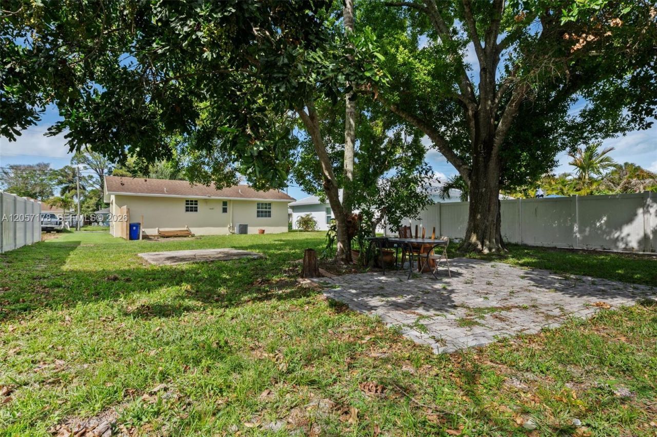 6894 3rd St , Jupiter, FL 33458 Photo