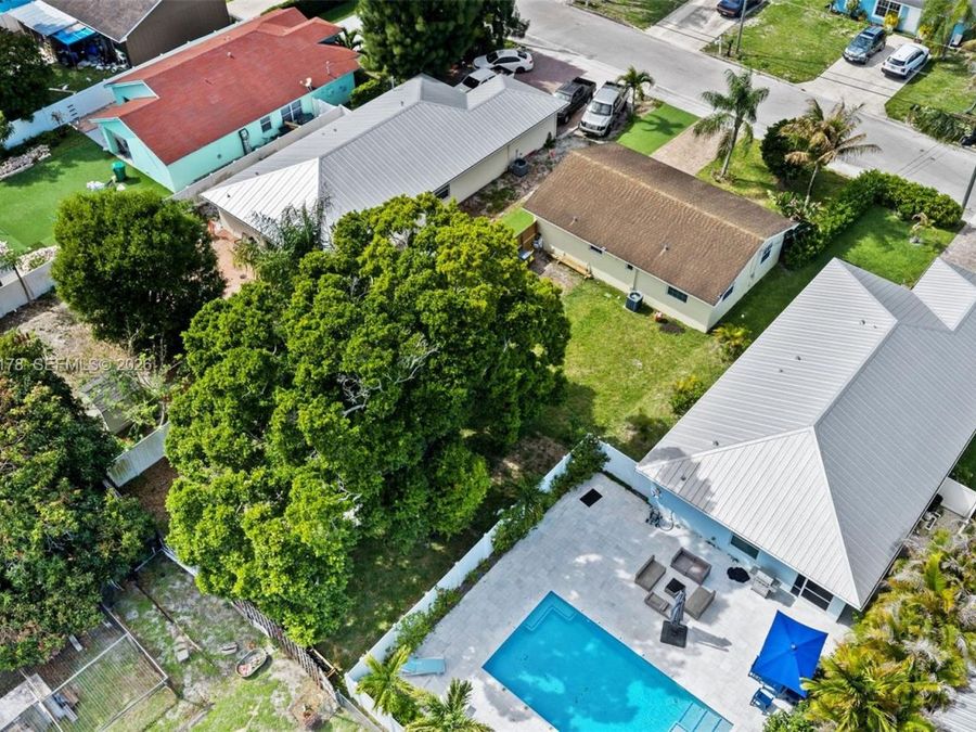 Property Image 30