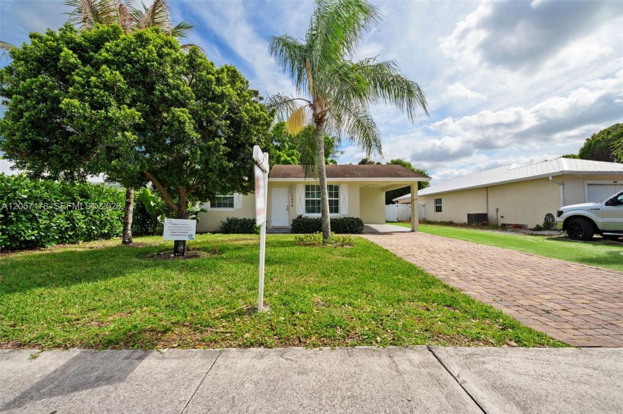 6894 3rd St , Jupiter, FL 33458 Photo