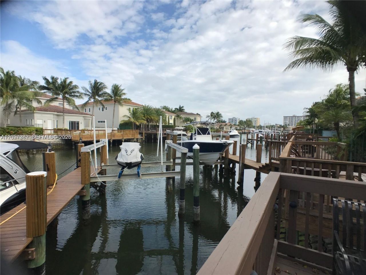 957 N Harbor Vw, Unit 957, Hollywood, FL 33019 Photo