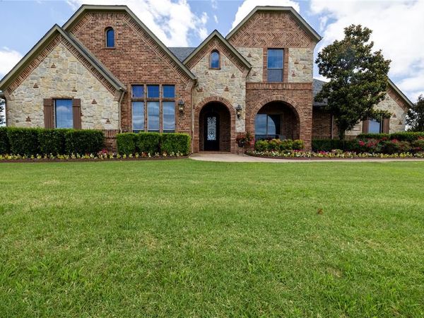 2722 W Alamosa Drive , Terrell, TX 75160