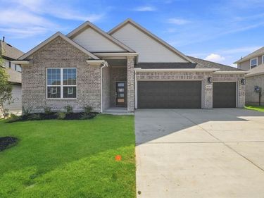 9245 Harrisburg Drive, Fort Worth, TX 76036