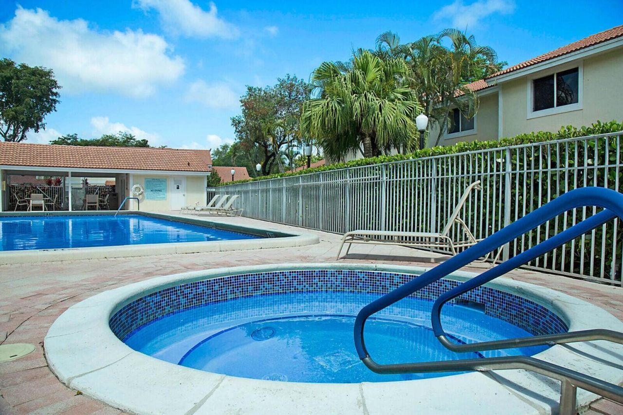 6384 Boca Circle, Boca Raton, FL 33433 Photo