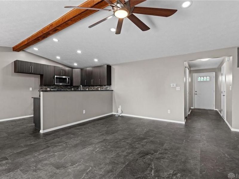 8289 Millspring Place, Huber Heights, OH 45424 Photo 14