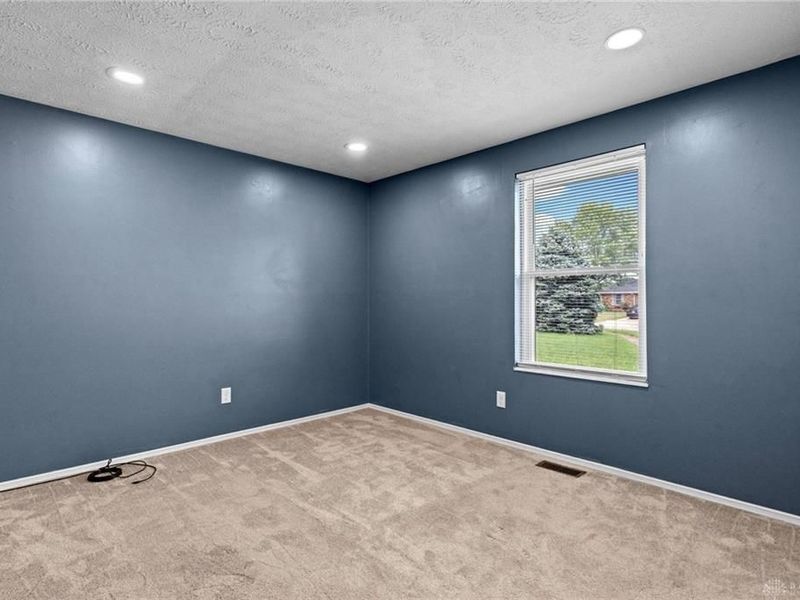 8289 Millspring Place, Huber Heights, OH 45424 Photo 22