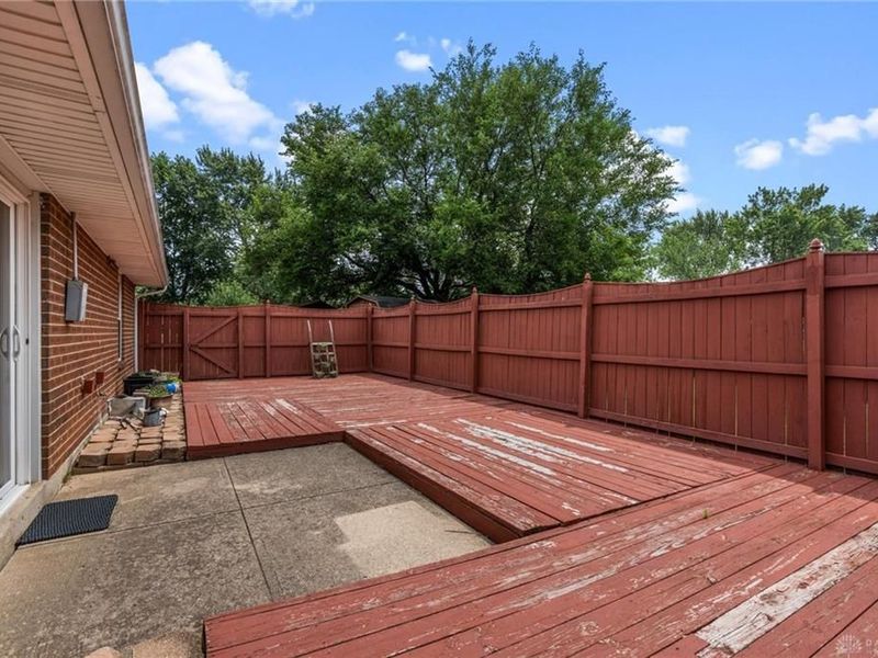 8289 Millspring Place, Huber Heights, OH 45424 Photo 7