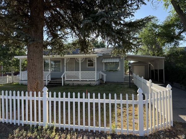 260 N 100 W, Panguitch, UT 84759