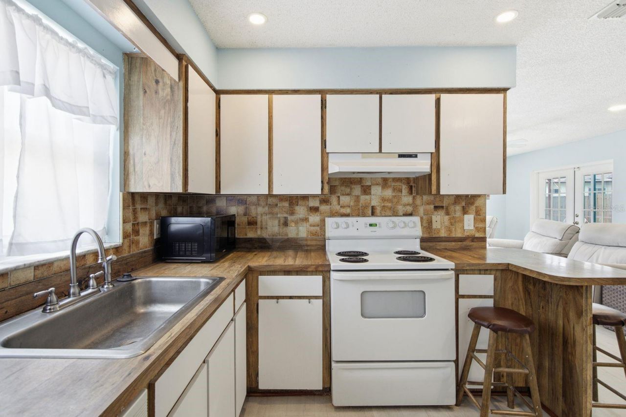 3047 Cascade Drive, Clearwater, FL 33761 Photo