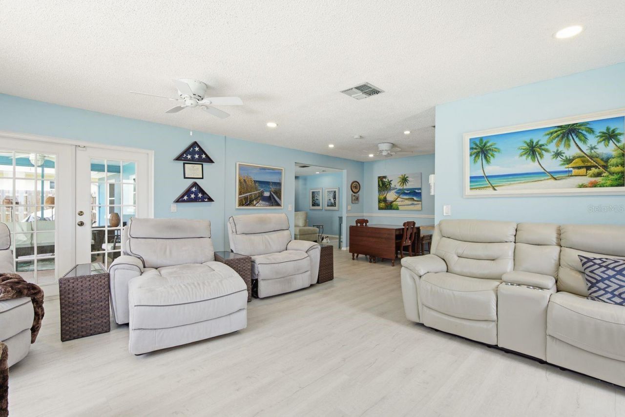 3047 Cascade Drive, Clearwater, FL 33761 Photo