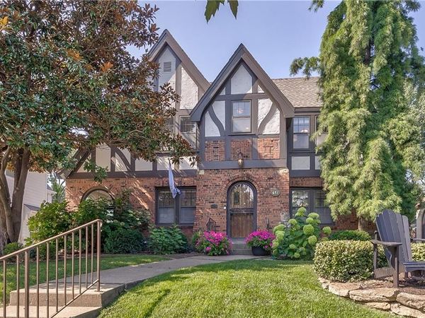 417 W 70th Street, Kansas City, MO 64113