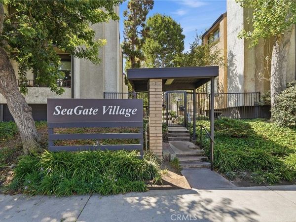 8675 Falmouth , Unit 221, Playa Del Rey, CA 90293