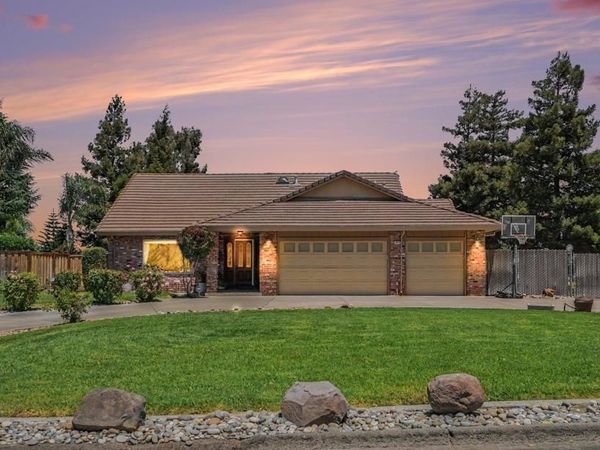 4670 Lariat Ln , Oakley, CA 94561