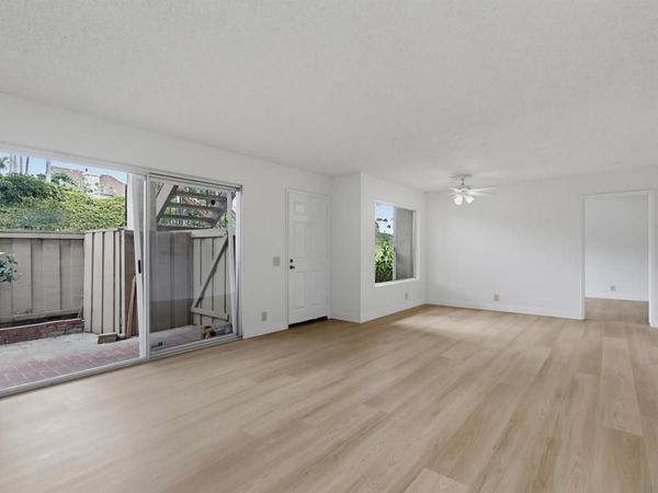 4030 Porte La Paz , Unit 90, San Diego, CA 92122