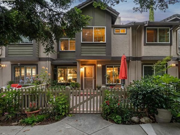7482 Oxford Circle , Dublin, CA 94568