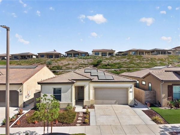 11890 Sagecrest Court , Corona, CA 92883