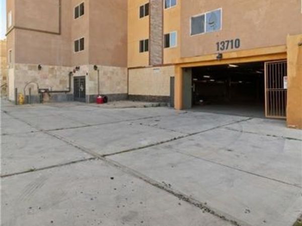 13710 Foothill , Sylmar, CA 91342