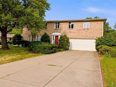 115 Foxpoint W Drive, Buffalo, NY 14221