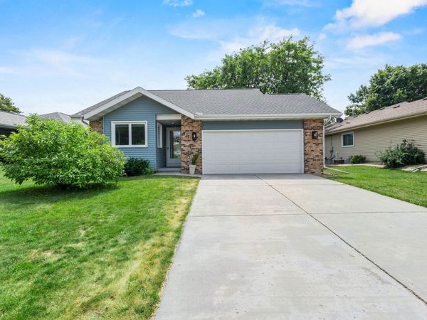 917 Acker Parkway, DeForest, WI 53532