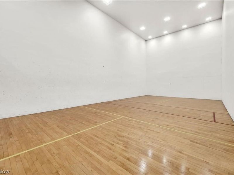 12900 Lake Avenue, Unit 118, Lakewood, OH 44107 Photo 9
