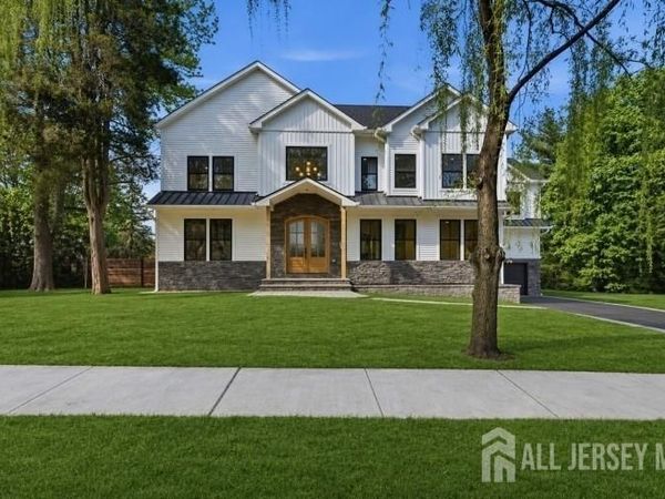 61 Hickory Street, Metuchen, NJ 08840