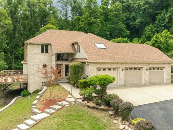 461 and 467 Fan Hollow Rd, Uniontown, PA 15401