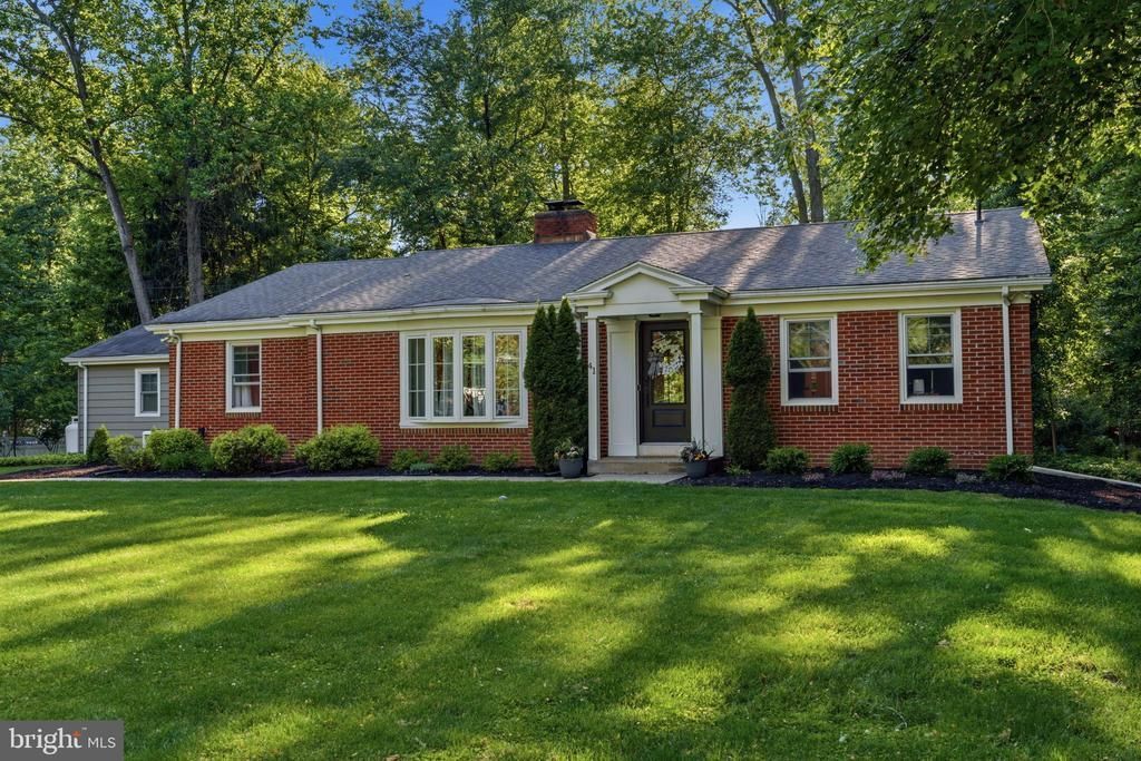 41 S Homestead Drive , Yardley, PA 19067 Main Photo